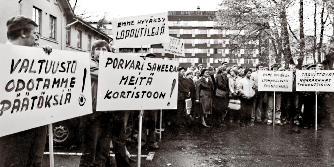 Turkulaiset kunnan työntekijät puolustamassa työehtojaan 1988.